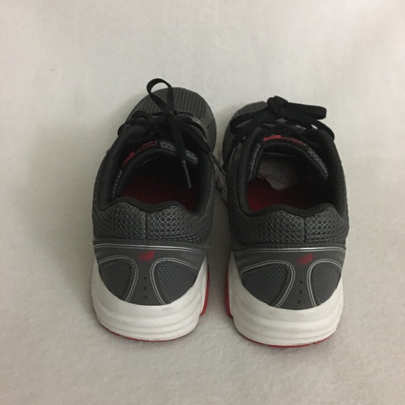 New Balance Sneakers Shoes Men’s 9.5 - Picture 7 of 8